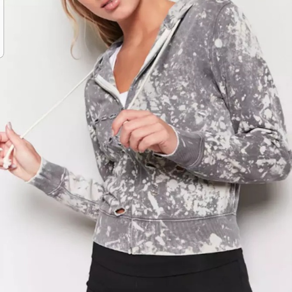 Forever 21 Sweaters - Forever 21 Womens Sweater Hoodie Gray Whie Zip Up